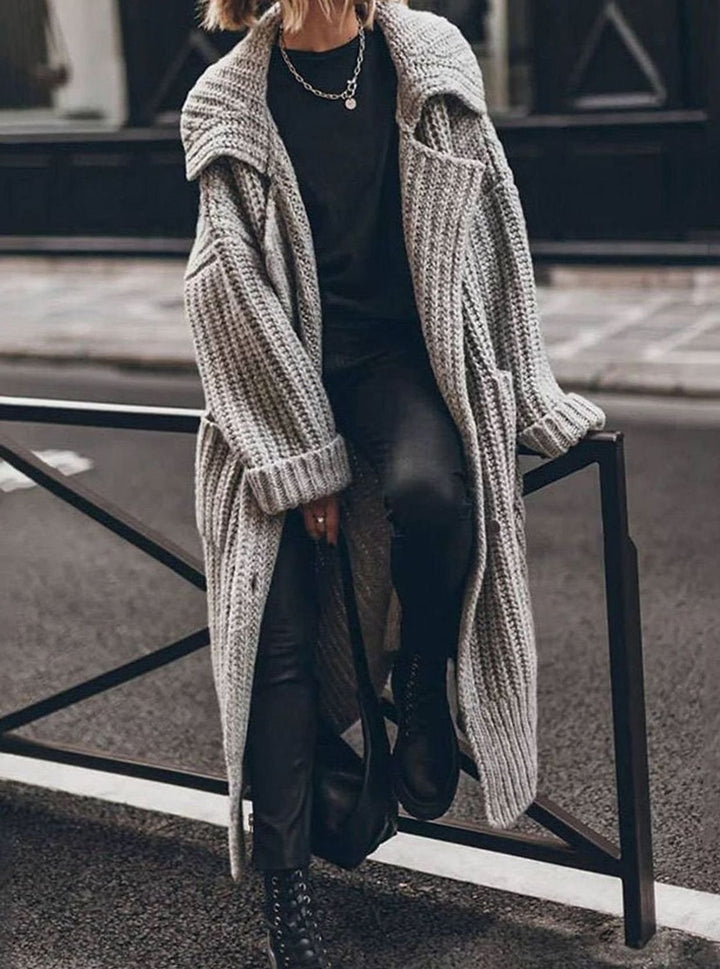 Damen Oversized Longline Grobstrick-Cardigan mit Revers und Knöpfen - Grau