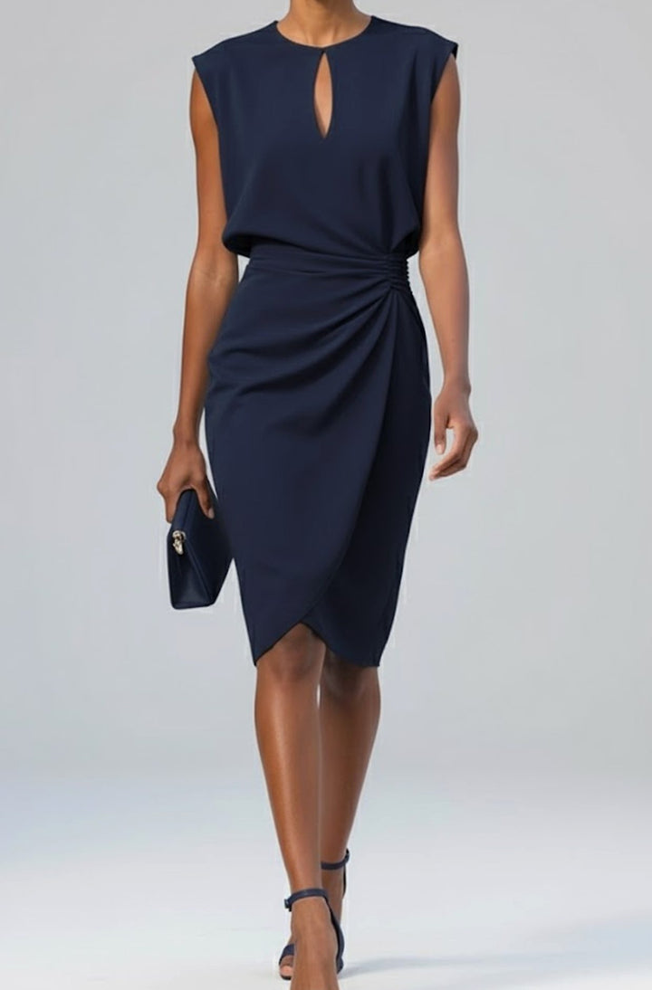 Damen Ärmelloses Midi-Kleid mit Schlüsselloch-Ausschnitt und Raffung - Marineblau