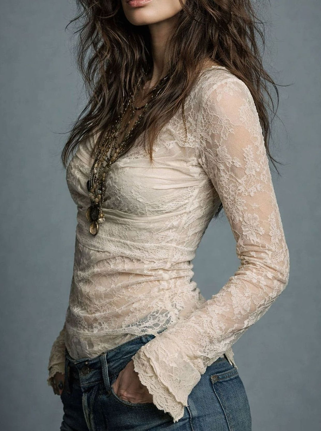 Damen Spitzen-Bluse mit Cowl-Ausschnitt und langen Ärmeln