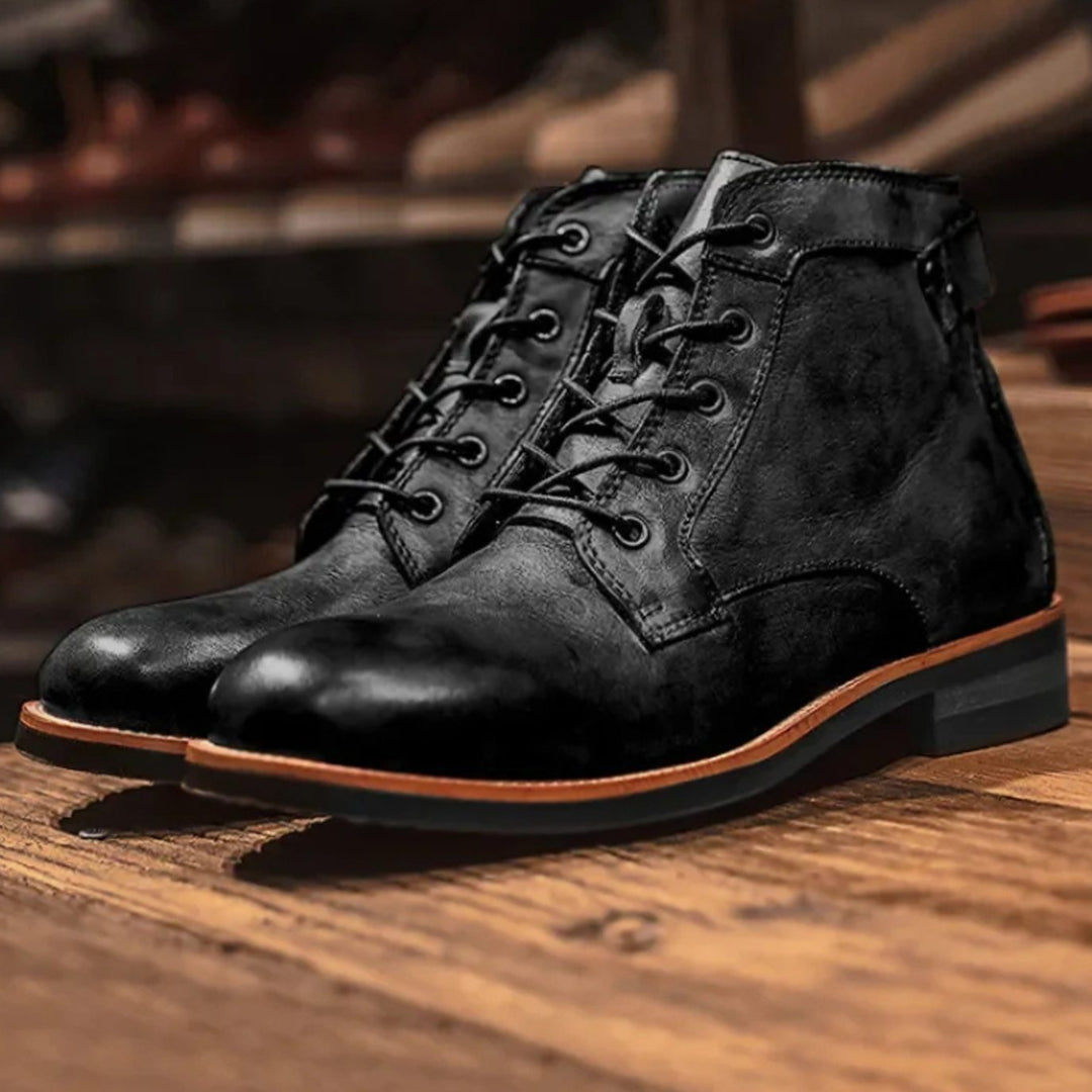 Herren Knöchelhohe Schnür-Stiefeletten mit Robuster Lederlook-Sohle - Schwarz
